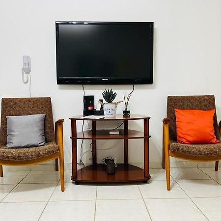 Apartamento Avenida Atlantica, Beira Mar, Pe Na Areia Balneário Camboriú Exterior foto
