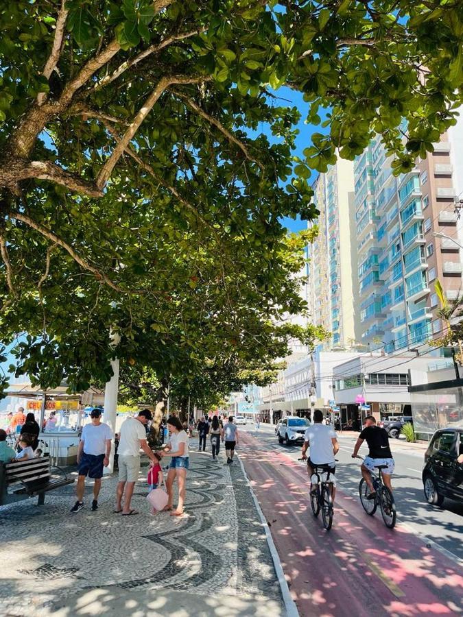 Apartamento Avenida Atlantica, Beira Mar, Pe Na Areia Balneário Camboriú Exterior foto
