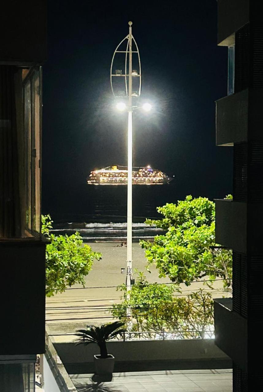 Apartamento Avenida Atlantica, Beira Mar, Pe Na Areia Balneário Camboriú Exterior foto